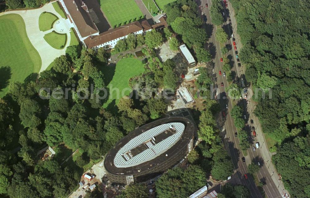 Berlin - Tiergarten from the bird's eye view: Construction site to construction of the Federal President in Berlin's Tiergarten