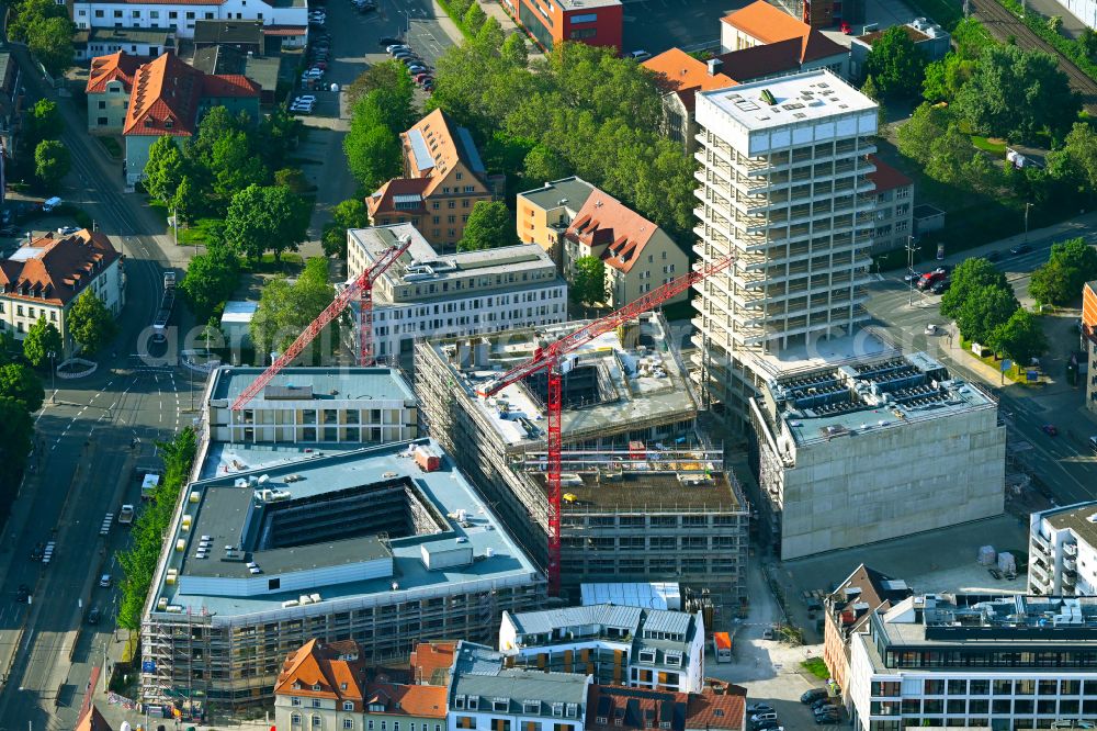 Jena from the bird's eye view: Complementary new construction site on the campus-university building complex Campus Inselplatz on Loebdegraben - Steinweg in Jena in the state Thuringia, Germany