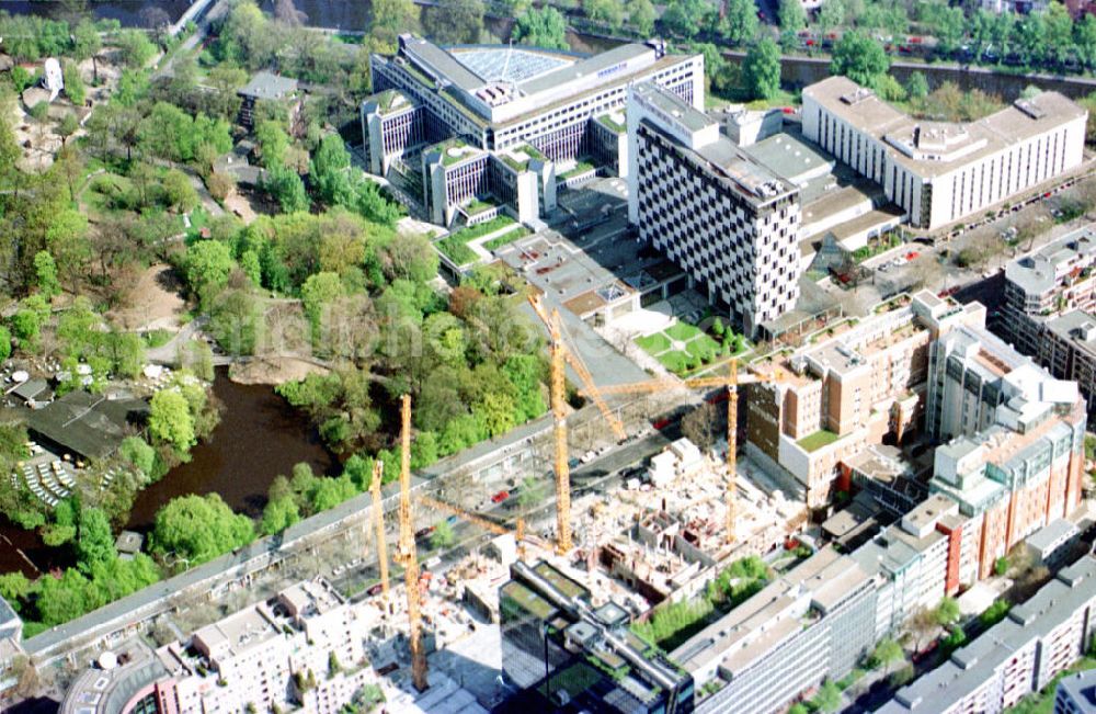 Aerial image Berlin - Neubau des DIN-Institutes auf dem Gelände des ehem. Schweizer Hof in der Budapester Straße in Berlin-Charlottenburg.