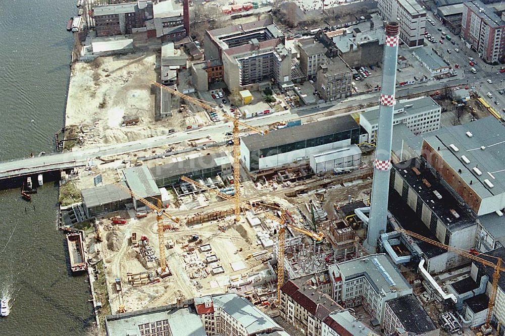 Aerial image Berlin / Friedrichshain - 26.03.1995 Neubau Dresdner Bank am Hauptbahnhof Berlin