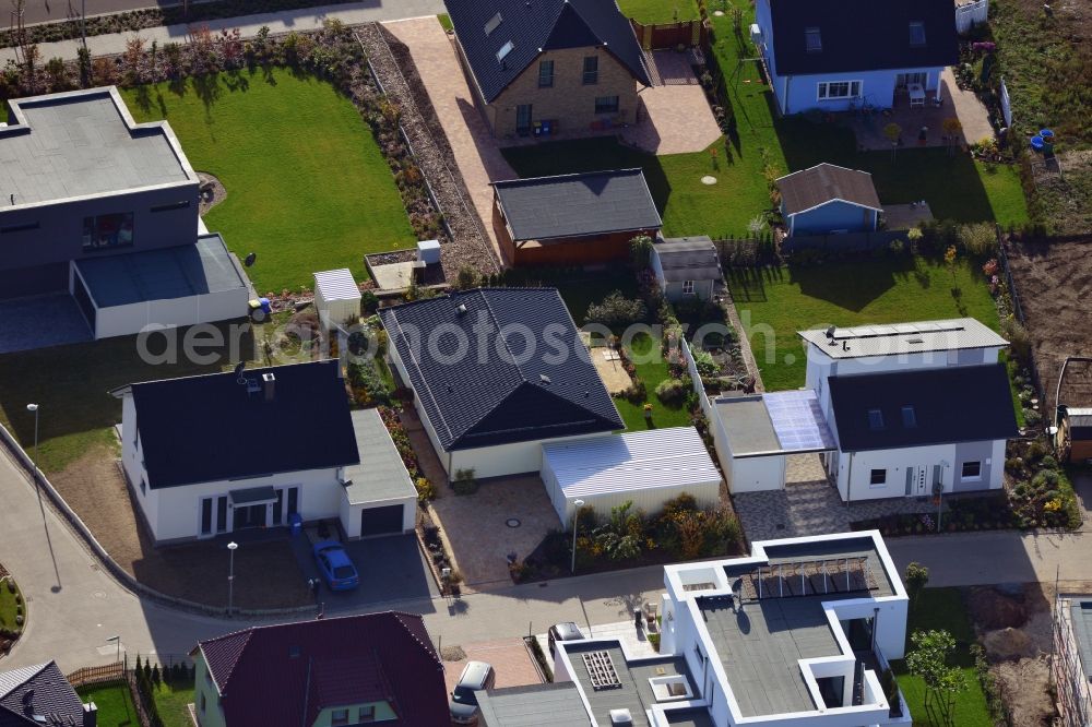 Magdeburg from above - View at the new built single family house settlement Am Birnengarten in the district Ottersleben in Magdeburg in the federal state Saxony-Anhalt. Responsible for the developement is the MAWOG Grundstücks GmbH