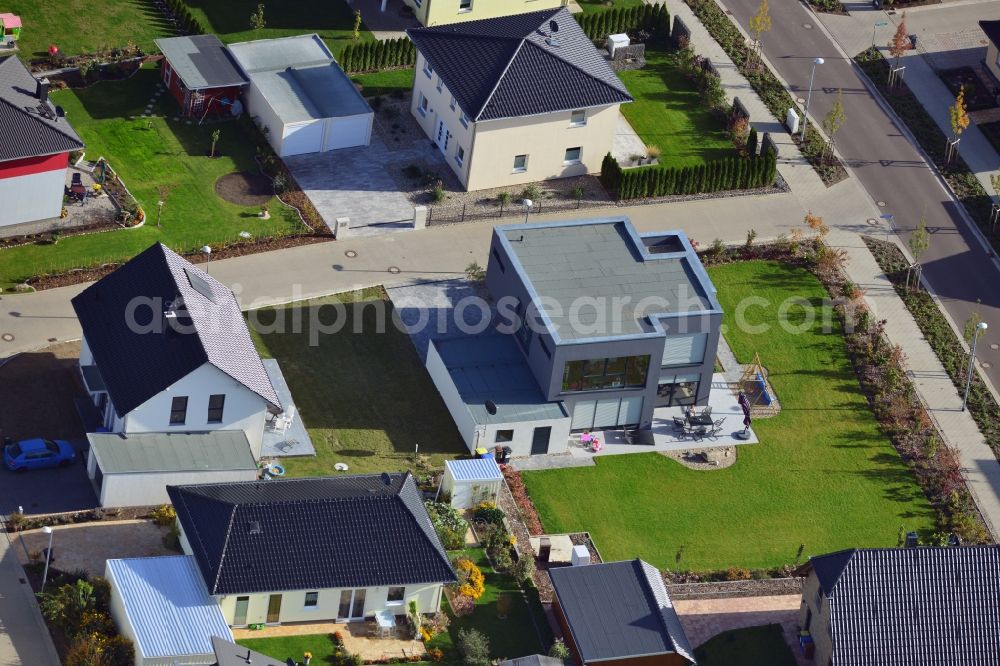 Magdeburg from the bird's eye view: View at the new built single family house settlement Am Birnengarten in the district Ottersleben in Magdeburg in the federal state Saxony-Anhalt. Responsible for the developement is the MAWOG Grundstücks GmbH