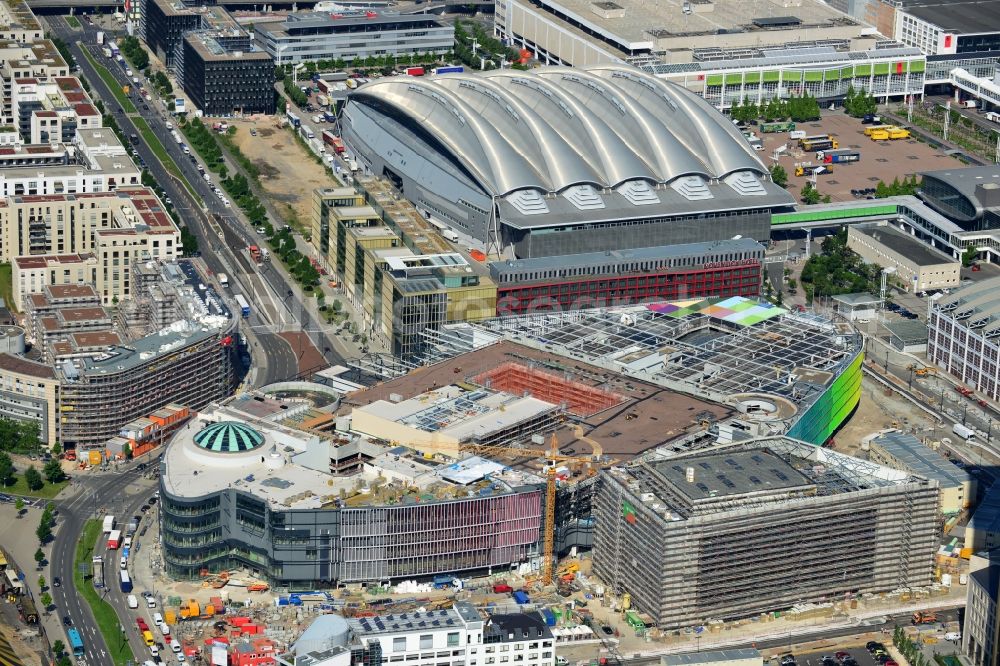 Frankfurt am Main from the bird's eye view: Construction site of building of the shopping center Skyline Plaza on Europa - Allee in the district Gallus in Frankfurt in the state Hesse, Germany