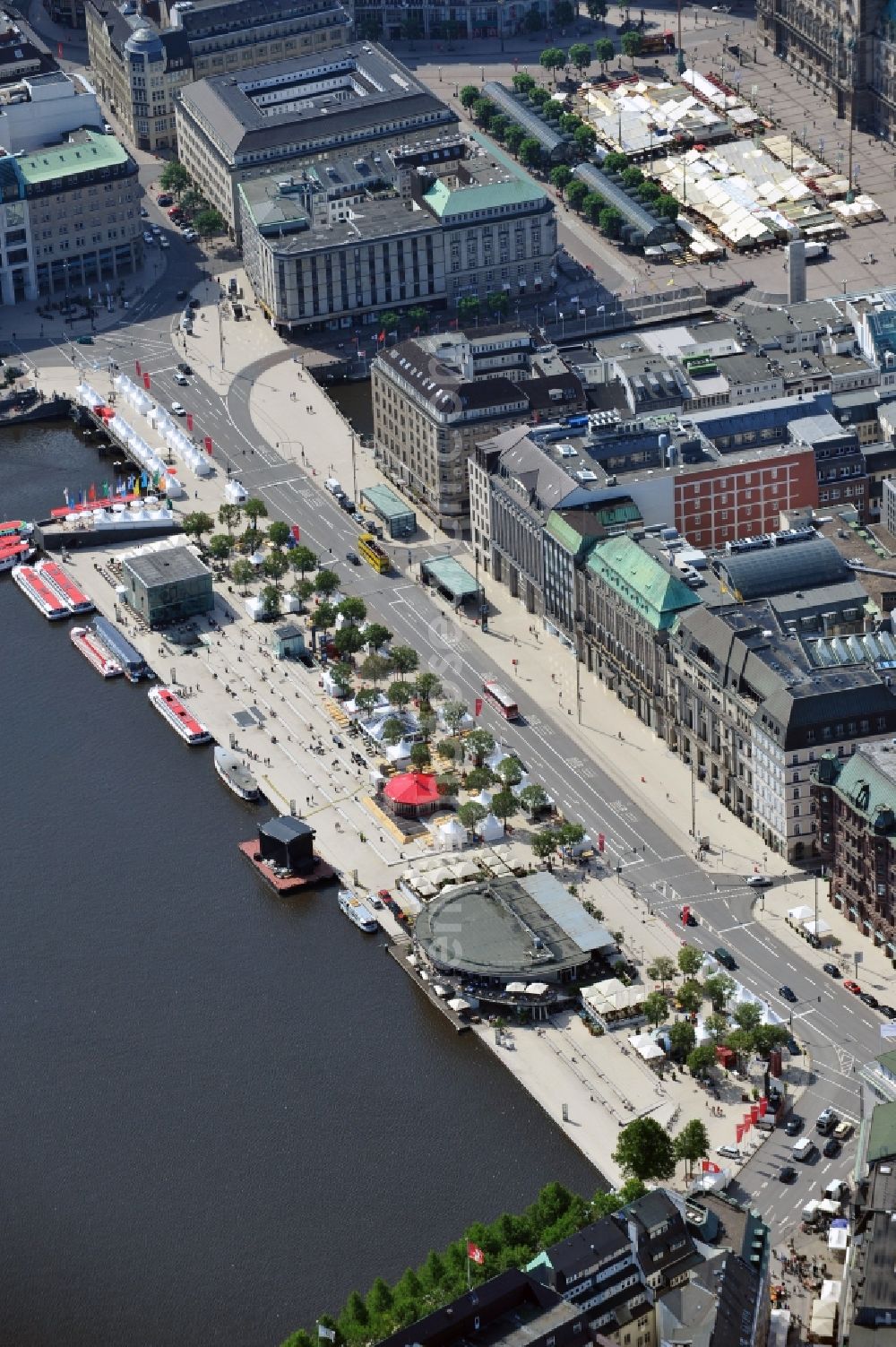 Hamburg from the bird's eye view: 08/07/2012 HAMBURG View the Jungfernstieg on the southern shore of the Inner Alster Lake in Hamburg with the new station of subway line 4 and the café at the Alster Pavilion