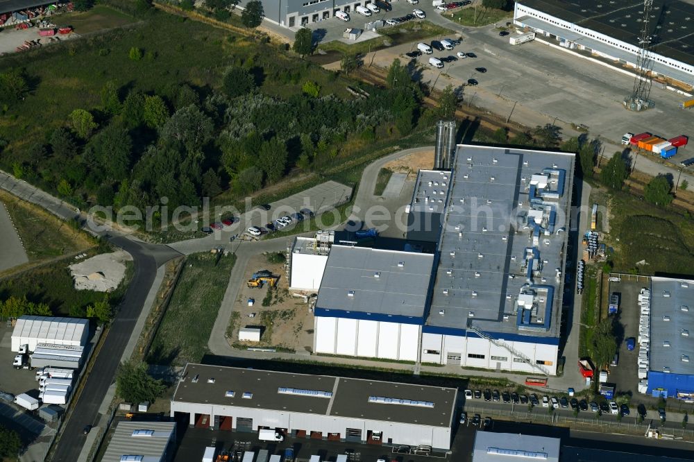 Hoppegarten from the bird's eye view: View of the Europazentrale Clinton in Hoppegarten in the state of Brandenburg