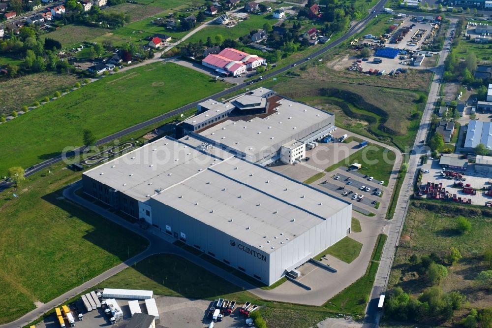 Hoppegarten from the bird's eye view: View of the Europazentrale Clinton in Hoppegarten in the state of Brandenburg