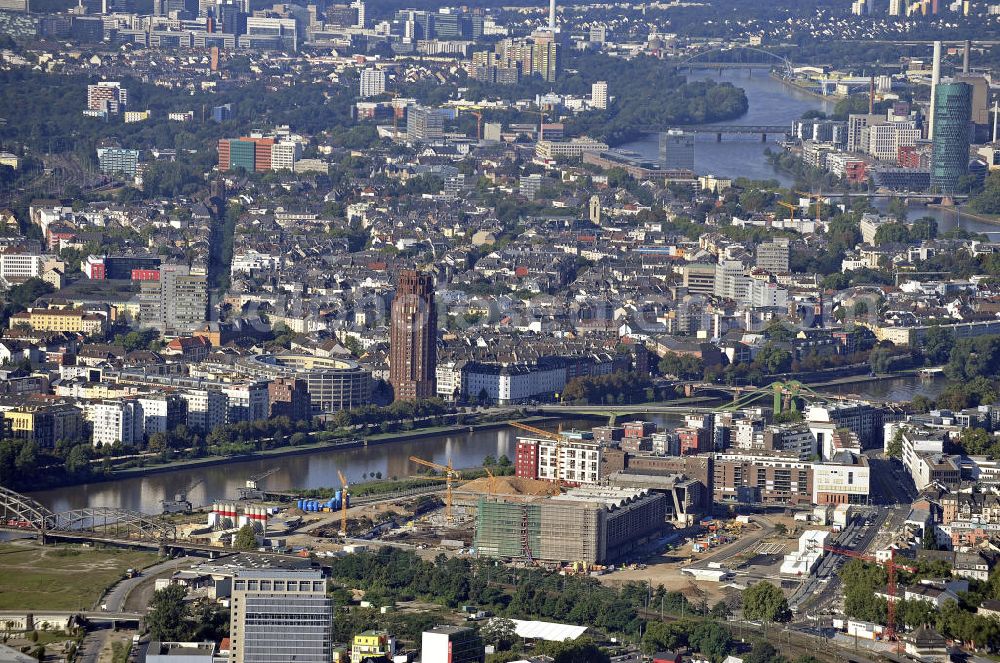 Frankfurt am Main from the bird's eye view: Blick über das Baugelände des neuen Hauptsitzes der Europäischen Zentralbank (EZB), die Main Plaza und den Stadtteil Sachsenhausen nach Südwesten. View over the site of the new headquarters of the European Central Bank (ECB), the Main Plaza and the Sachsenhausen district to the southwest.