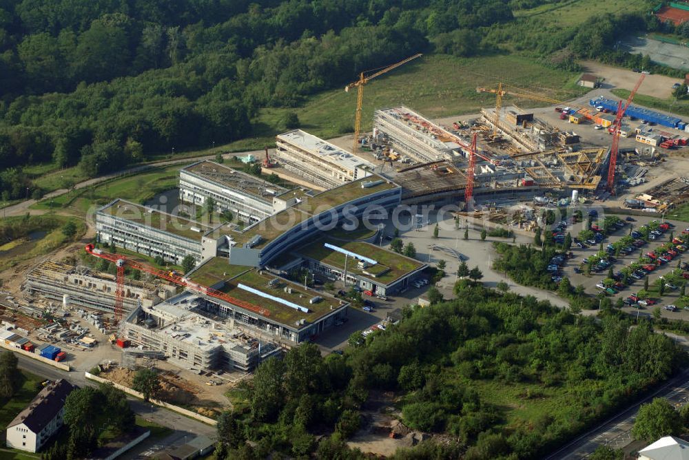 Koblenz from above - Blick auf den zweiten Bauabschnitt des Neubaus der Fachhochschule Koblenz. Postanschrift: Fachhochschule Koblenz,Rheinau 3-4,D-56075 Koblenz-Oberwerth,Telefon: +49 261 9528-0,Telefax : +49 261 9528-567,E-Mail : praesidialbuero@fh-koblenz.de,http://