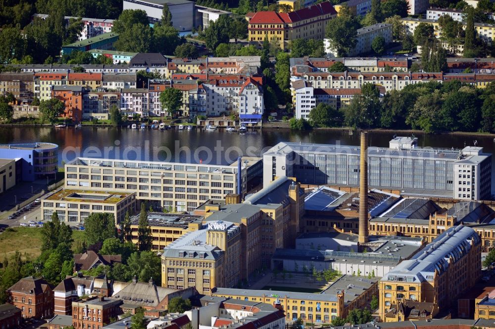 Berlin from the bird's eye view: Construction of the College of Applied Sciences HTW on the banks of the River Spree in the former industrial area of KWO in the district of Berlin Schoeneweide