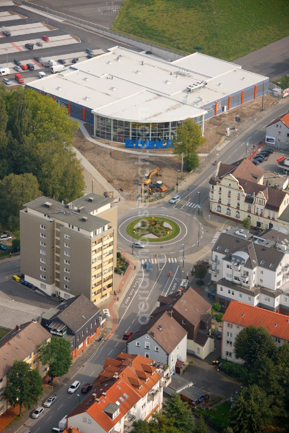 Castrop-Rauxel from the bird's eye view: View of the new construction of the supermarket Edeka in Castrop-Rauxel in the state North Rhine-Westphalia