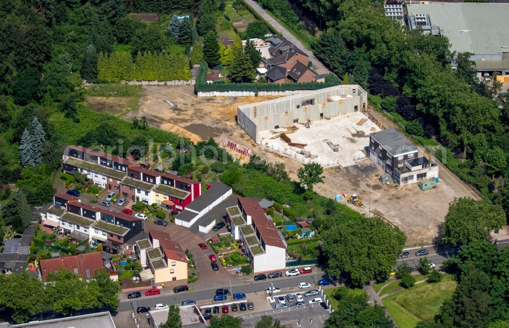 Oberhausen from above - New construction on the premises of Auto Repair Kramer GmbH & Co. KG in Oberhausen in North Rhine-Westphalia