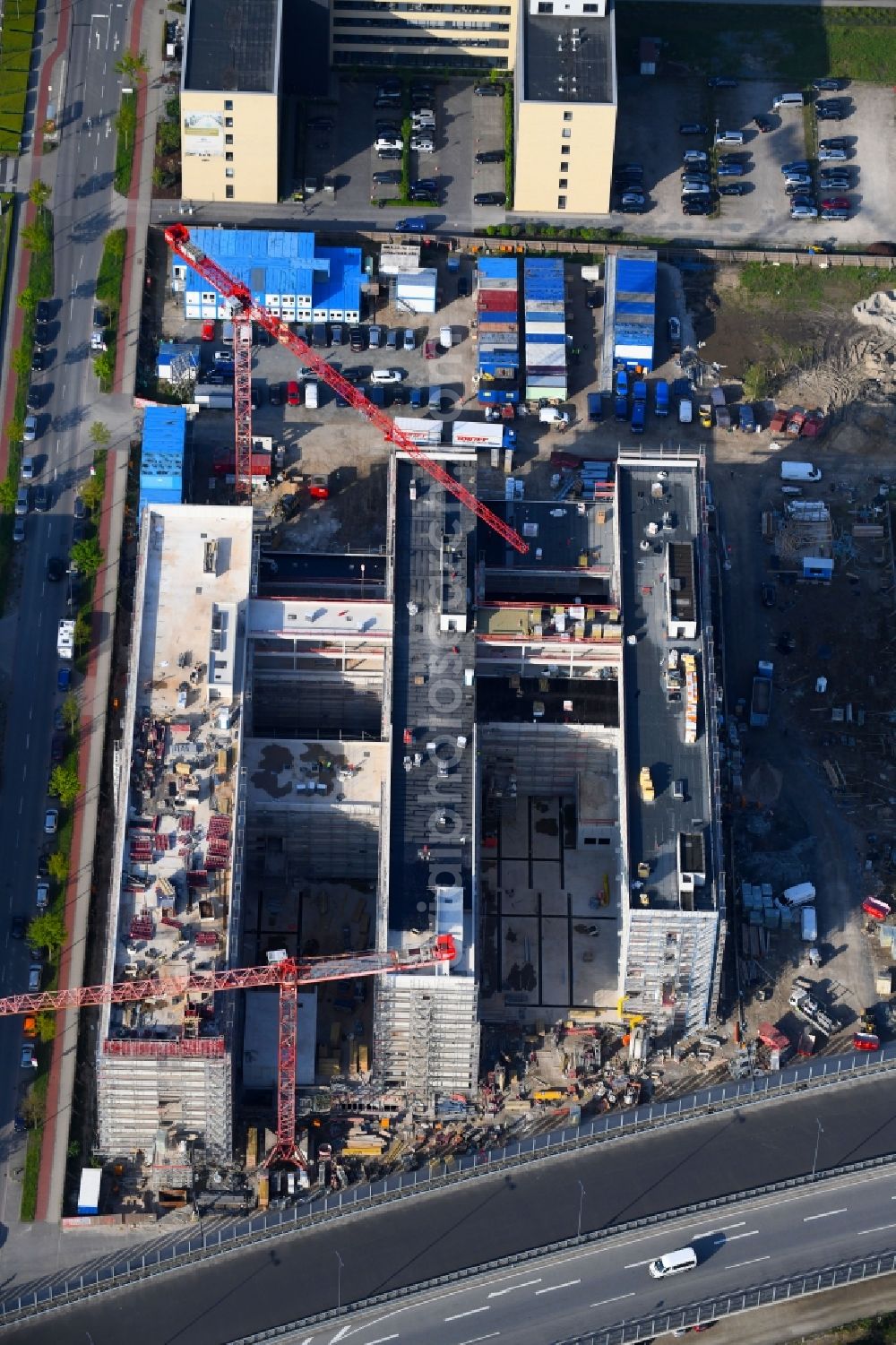 Aerial photograph Bremen - Construction site to build a new office and commercial building Forschungs- und Technologiezentrum EcoMaT on Airbusallee - Cornelius-Edzard-Strasse - Claudius-Dornier-Strasse in the district Neustadt in Bremen, Germany