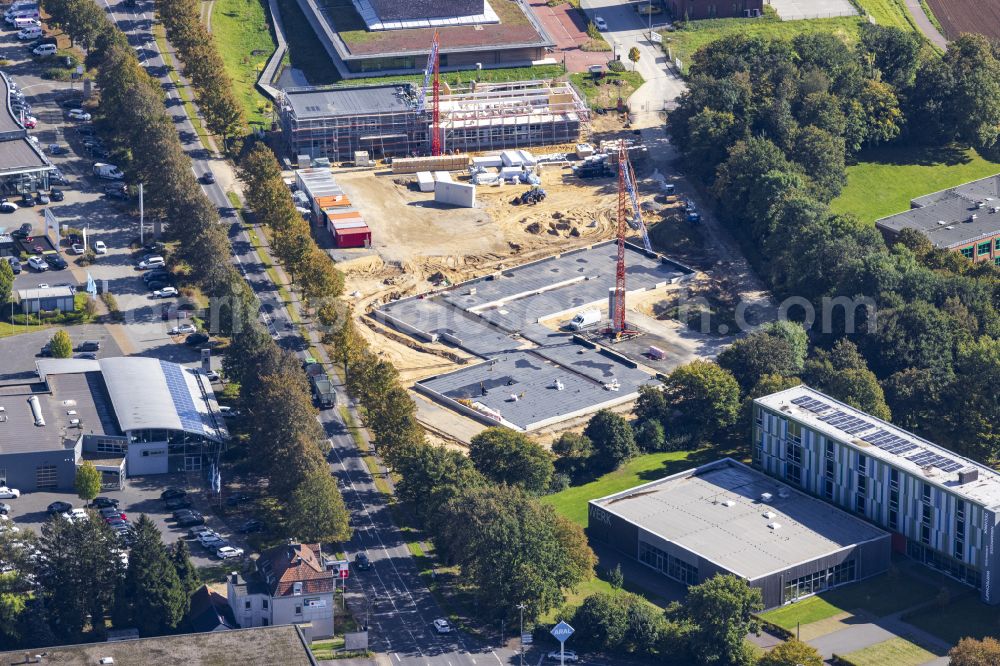 Viersen from above - New construction of a support center and multifunctional administration building in Viersen on the street Viersener Strasse in the federal state of North Rhine-Westphalia, Germany