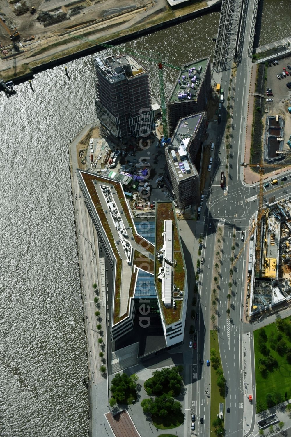 Hamburg from above - View of building lot of the new Hafen city University in Hamburg. The building constructed on behalf of the Ministry of Science and Research of Hamburg by the company Riedel Bau for the subjects architecture, civil engineering, geomatics and municipal planning