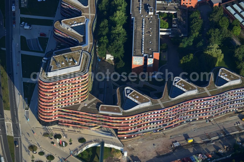 Hamburg from the bird's eye view: Construction of the new building - complex of Ministry of Urban Development and Environment in Hamburg