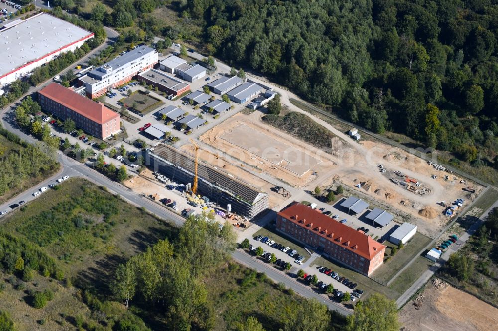 Schwerin from the bird's eye view: Construction site for the new police building complex Bereitschaftspolizei-Handertschaft and KFZ-Bereich on Graf-Yorck-Strasse in Schwerin in the state Mecklenburg - Western Pomerania, Germany