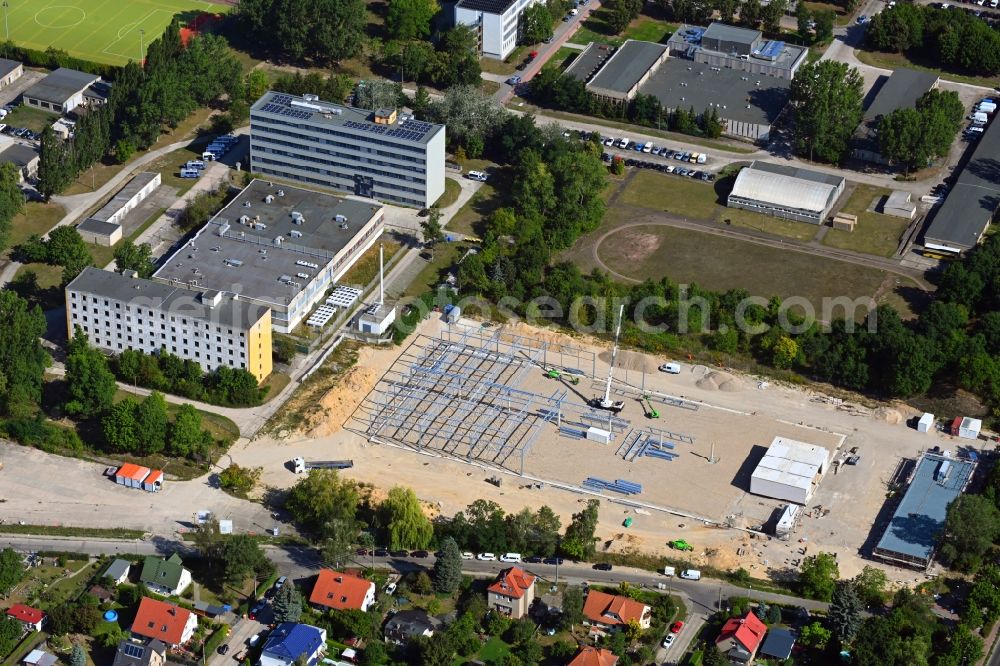 Aerial photograph Berlin - Construction site for the new police building complex Raumschiessanlage between Cecilienstrasse, Blumberger Damm and Kornmandelweg in the district Biesdorf in Berlin, Germany