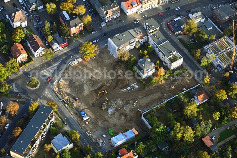 Berlin from the bird's eye view: New construction of the building complex of the shopping center Giesestrasse corner Hoenoer Strasse in the district Mahlsdorf in Berlin, Germany