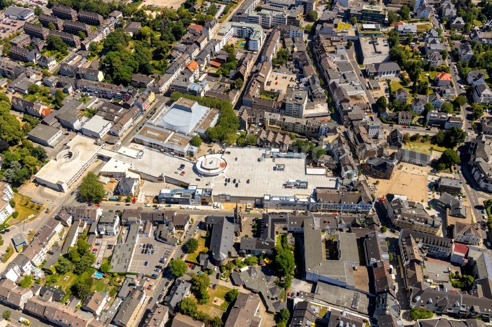 Velbert from the bird's eye view: Building complex of the StadtGalerie shopping center in Velbert in the state of North Rhine-Westphalia, Germany