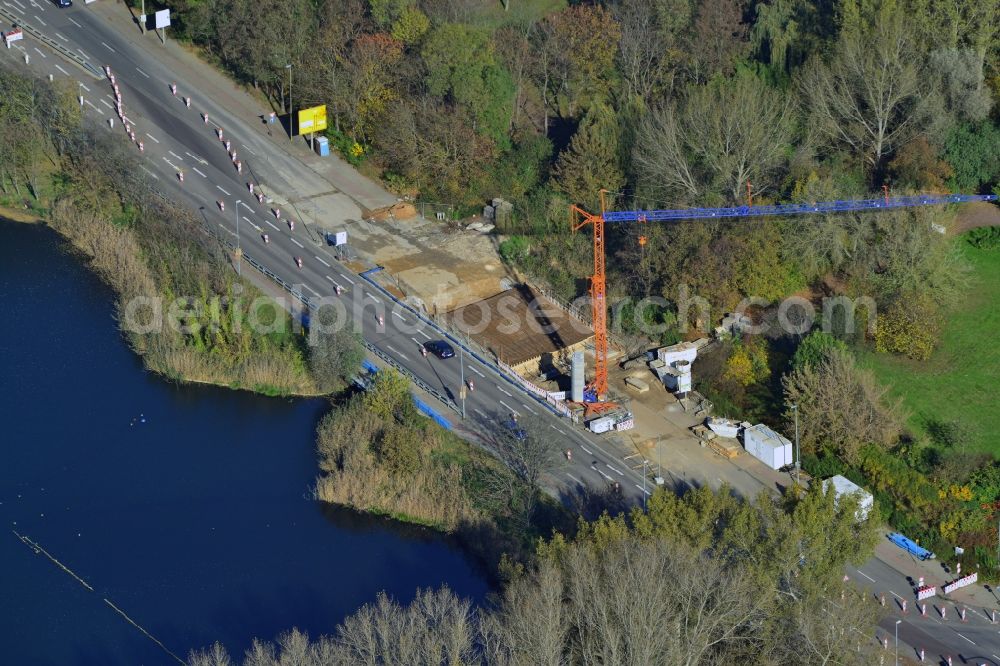 Merseburg from the bird's eye view: View of the new construction of the bridge of the river Geisel in Merseburg in the state Saxony-Anhalt