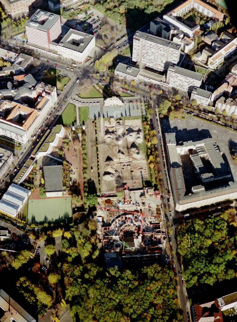 Aerial photograph Berlin - Construction site of Event and music-concert grounds of the Arena Tempodrom on Moeckernstrasse in the district Kreuzberg in Berlin, Germany
