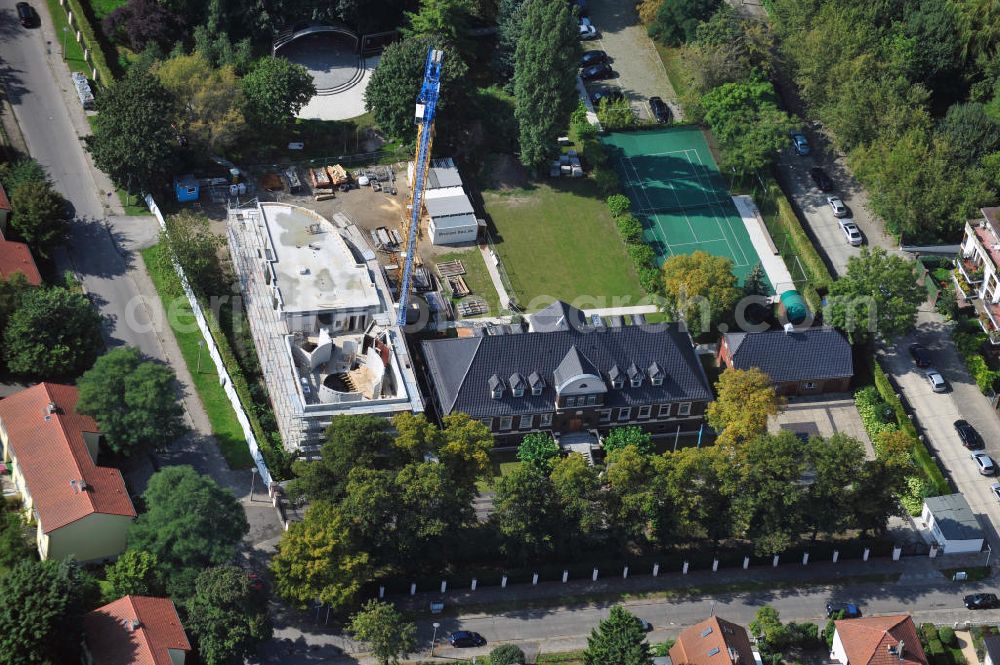 Aerial image Berlin - Erweiterungsbau / Neubau auf dem Geländer der Botschaft von Kasachstan