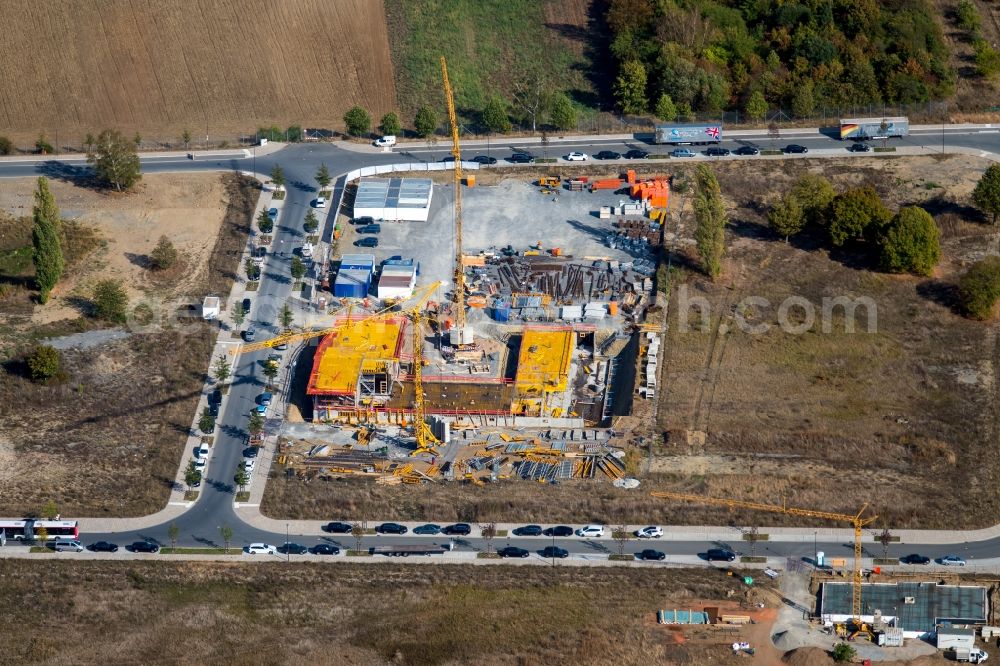 Aerial image Würzburg - Construction site for the new construction of an office building of the administration and commercial building Skyline Hill on Leightonstrasse - John-Skilton-Strasse in the district Frauenland in Wuerzburg in the state Bavaria, Germany