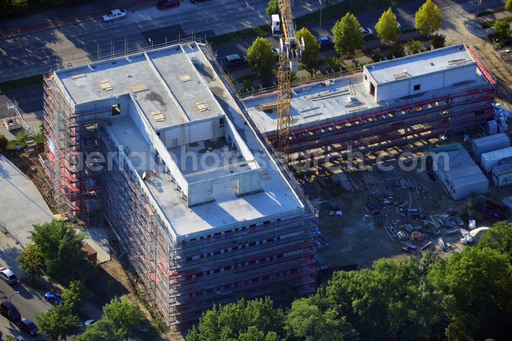 Berlin Marzahn from the bird's eye view: Construction of a health center at Blumbergerdamm by the company Bateg in the state of Berlin Marzahn