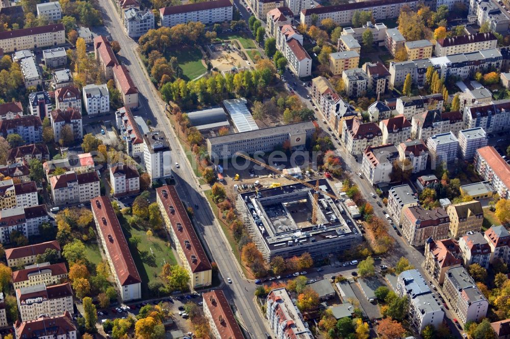 Aerial photograph Leipzig - Construction of 3rd Primary school at Bernhard Goring Strasse in Leipzig in Saxony. Construction of the new building in the Sudvorstadt began in 2012 and will be completed at the beginning of the school year 2014-15. In addition, the old building will be renovated. The planning of the project was overseen by JSWD architects