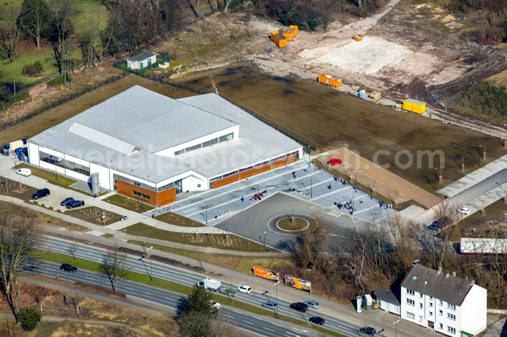 Aerial image Essen - New building for the indoor swimming pool Thurm field in Essen in North Rhine-Westphalia