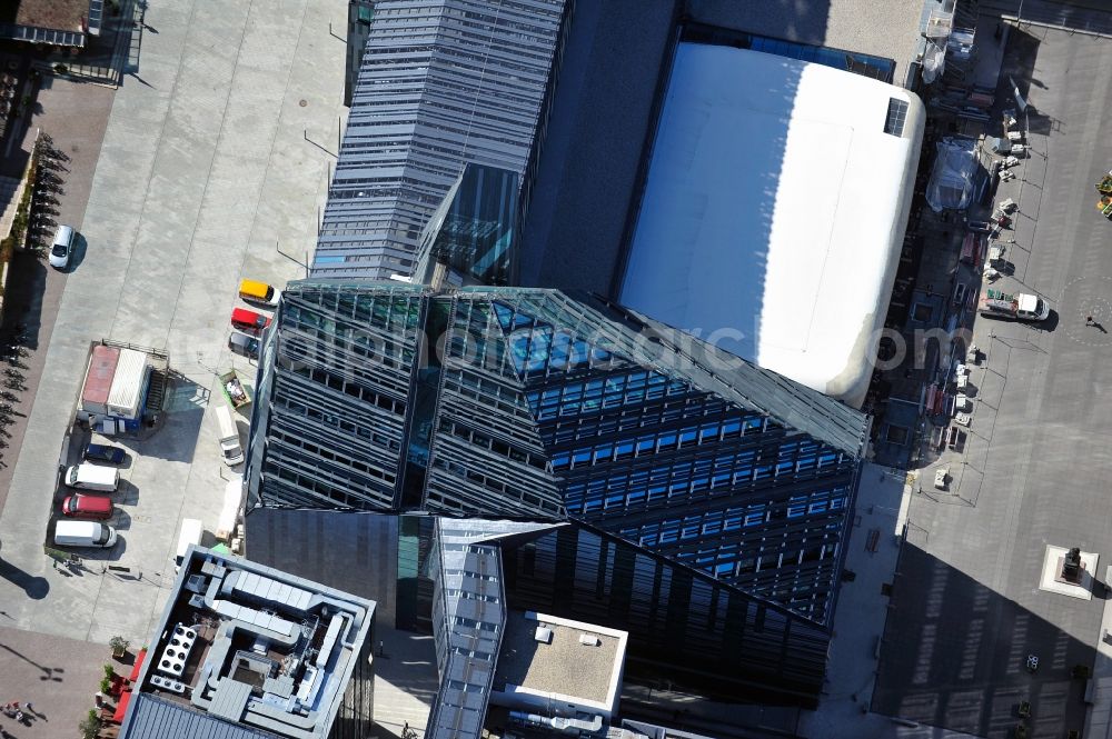 Leipzig from the bird's eye view: Construction onto the main campus building of the University of Leipzig