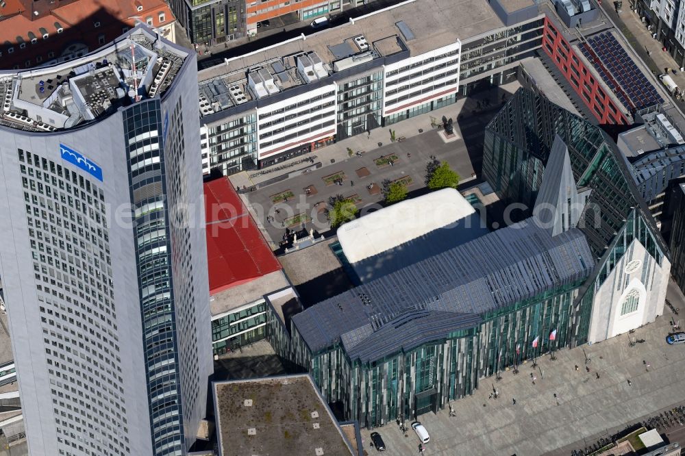 Leipzig from the bird's eye view: Construction onto the main campus building of the University of Leipzig