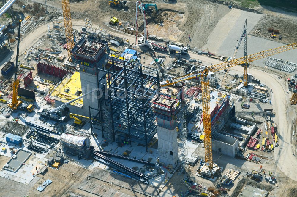 Aerial image Berlin - Power plants and exhaust towers of thermal power station - Kraft-Waerme-Kopplungsanlage on Rhinstrasse in the district Marzahn in Berlin, Germany