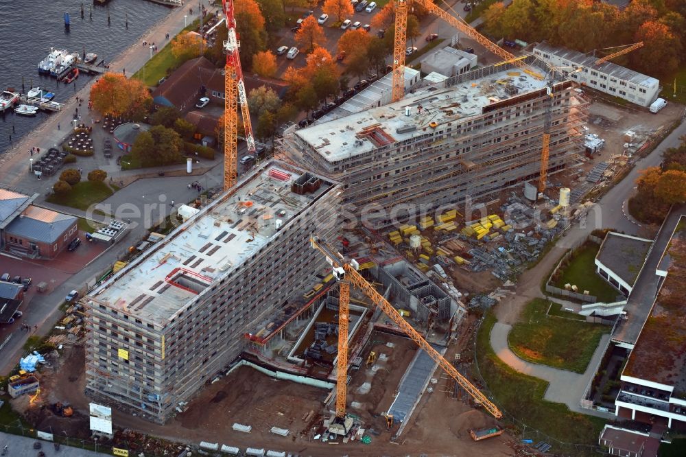 Aerial image Lübeck - New construction high-rise construction site the hotel complex a-ja Resort Travemuende in the district Travemuende in Luebeck in the state Schleswig-Holstein, Germany