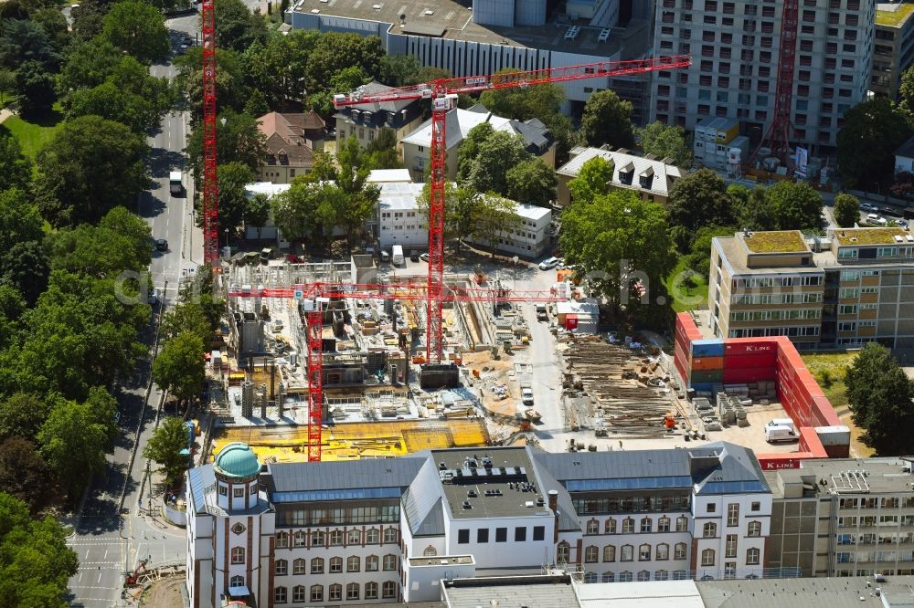 Frankfurt am Main from the bird's eye view: New construction high-rise construction site the hotel complex on Senckenbergallee in Frankfurt in the state Hesse, Germany