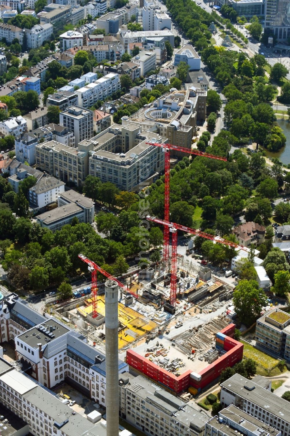 Aerial photograph Frankfurt am Main - New construction high-rise construction site the hotel complex on Senckenbergallee in Frankfurt in the state Hesse, Germany