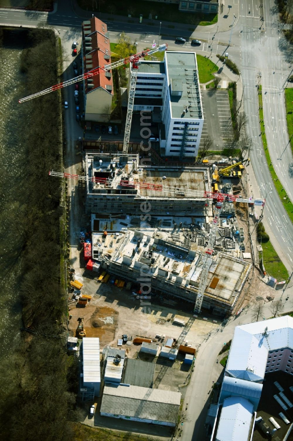 Aerial photograph Erfurt - Construction site for the new high-rise complex Wir Quartier with two residential towers and a six-class city villa on Juri-Gagarin-Ring in the Old Town district in Erfurt in the state of Thuringia, Germany