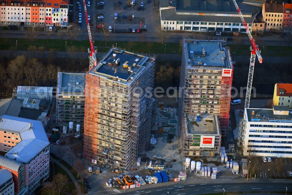 Aerial image Erfurt - Construction site for the new high-rise complex Wir Quartier with two residential towers and a six-class city villa on Juri-Gagarin-Ring in the Old Town district in Erfurt in the state of Thuringia, Germany