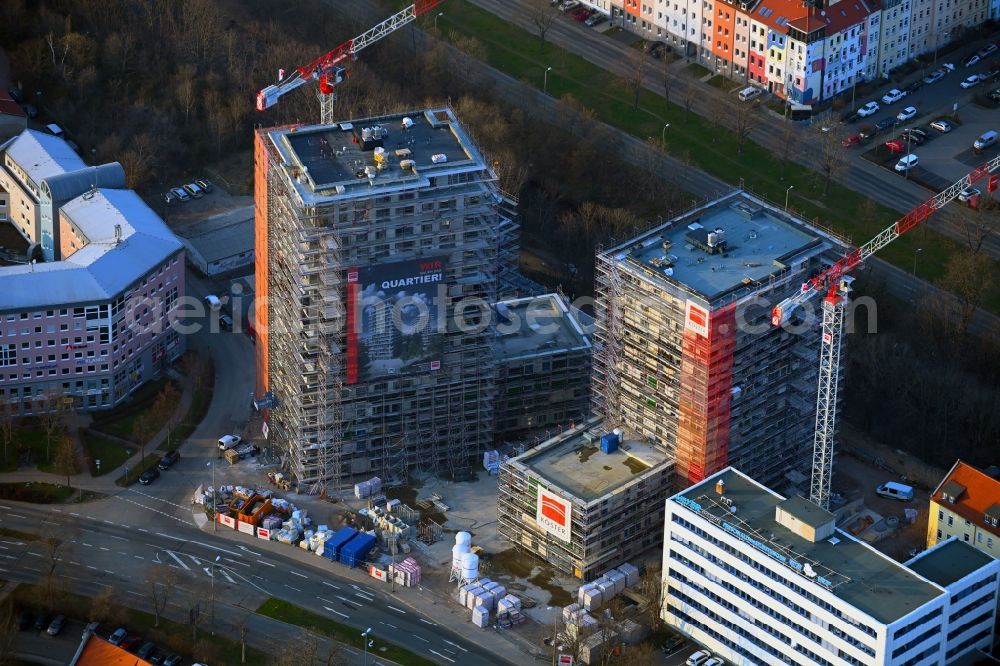 Erfurt from above - Construction site for the new high-rise complex Wir Quartier with two residential towers and a six-class city villa on Juri-Gagarin-Ring in the Old Town district in Erfurt in the state of Thuringia, Germany