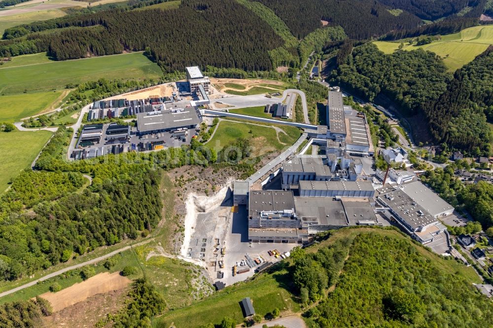 Aerial image Grevenstein - Construction site and assembly work for the construction of a high-bay warehouse building complex and logistics center on the premises of the brewery Brauerei C.& A. VELTINS GmbH & Co. KG An of Streue in Grevenstein in the state North Rhine-Westphalia, Germany