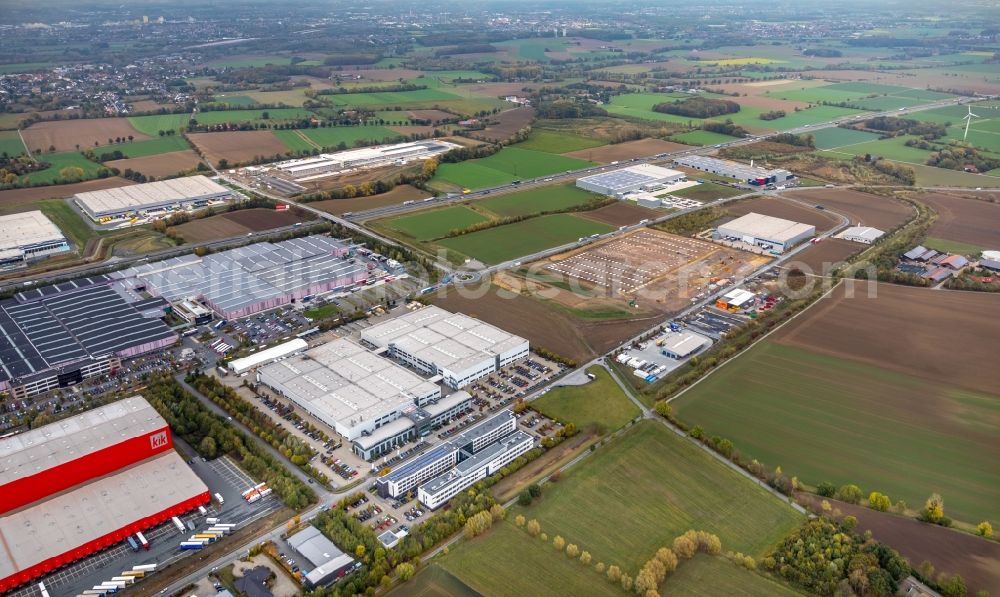 Bönen from the bird's eye view: Construction site and assembly work for the construction of a high-bay warehouse building complex and logistics center on the premises Edison- and Siemensstrasse in the district Westerboenen in Boenen in the state North Rhine-Westphalia, Germany