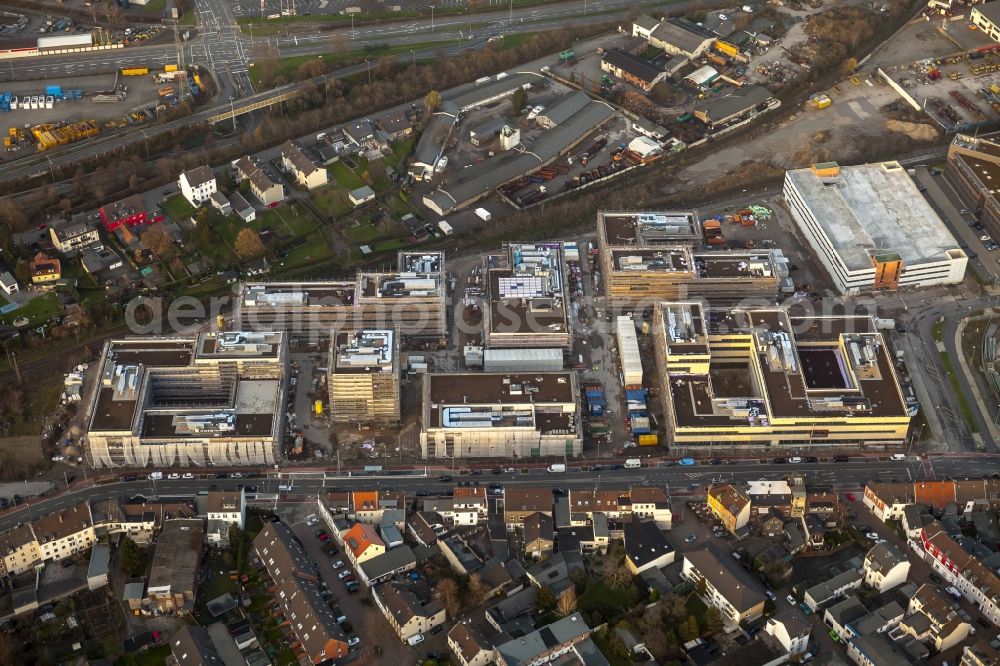 Aerial image Mülheim an der Ruhr - The new building of the campus of the Hochschule Ruhr West at the Duisburger Strasse in Muelheim an der Ruhr in the state North Rhine-Westphalia. Client is the Bau-und Liegenschaftsbetrieb des Landes Nordrhein-Westfalen