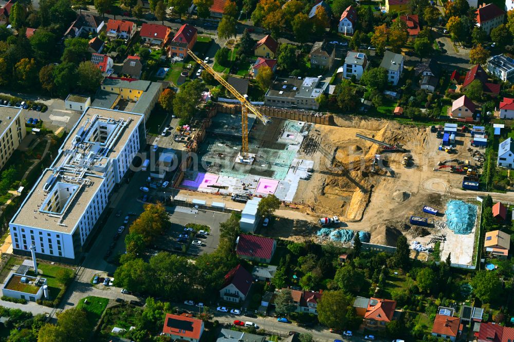 Aerial photograph Berlin - Construction site to build a new multi-family residential complex on street Muensterberger Weg in the district Kaulsdorf in Berlin, Germany