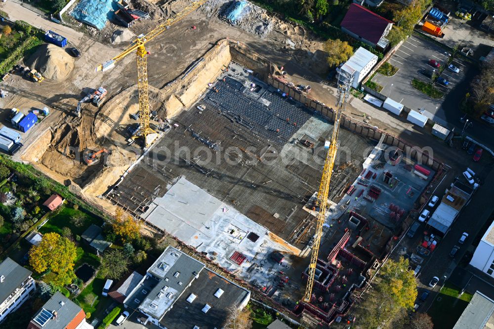 Aerial photograph Berlin - Construction site to build a new multi-family residential complex on street Muensterberger Weg in the district Kaulsdorf in Berlin, Germany