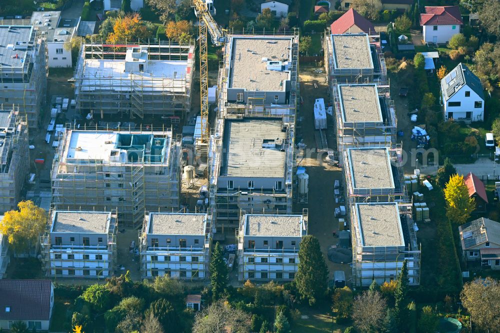 Berlin from the bird's eye view: Construction site to build a new multi-family residential complex on street Muensterberger Weg in the district Kaulsdorf in Berlin, Germany