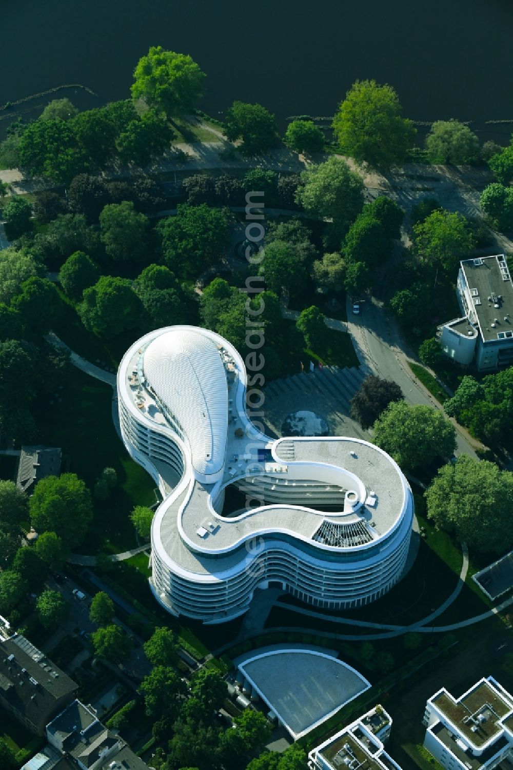 Aerial photograph Hamburg - New construction site the hotel complex Luxushotel The Fontenay an der Aussenalster im Stadtteil Rotherbaum in Hamburg