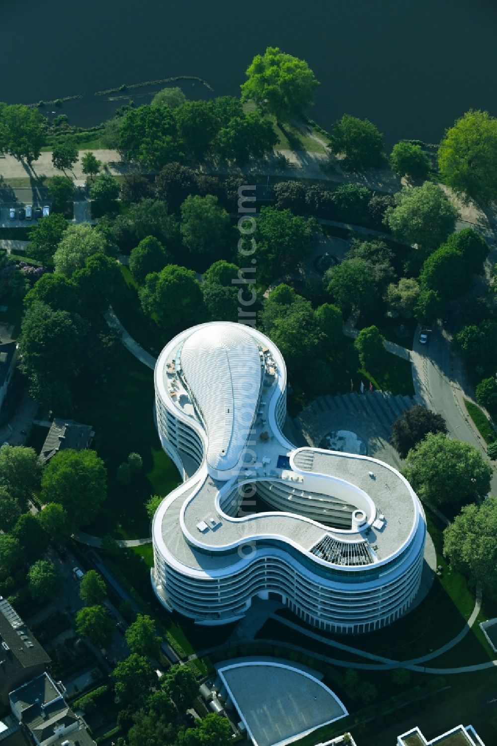 Hamburg from above - New construction site the hotel complex Luxushotel The Fontenay an der Aussenalster im Stadtteil Rotherbaum in Hamburg