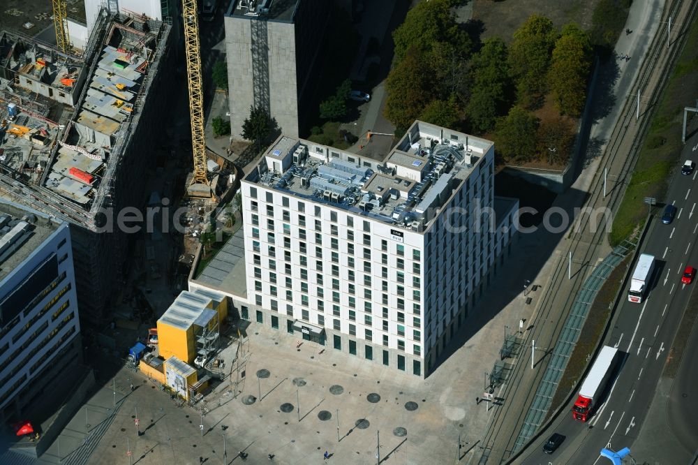 Aerial photograph Halle (Saale) - Hotel complex niu ridge Hotel on Riebeckplatz in Halle (Saale) in the state Saxony-Anhalt, Germany