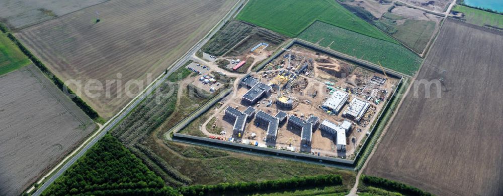 Aerial image Arnstadt - Neubau der Jugendstrafanstalt ( JSA ) sowie die neue Thüringer Jugendarrestanstalt ( JVA ) in Arnstadt. Construction of the Youth Detention Center (JSA) and the Thuringian new youth detention center (prison) in Arnstadt.