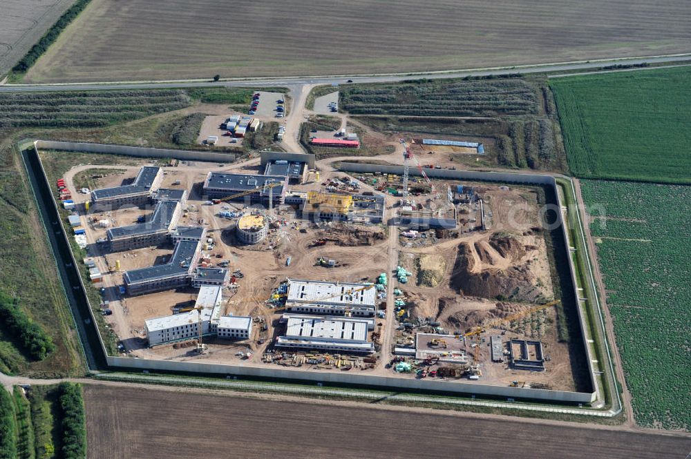 Aerial photograph Arnstadt - Neubau der Jugendstrafanstalt ( JSA ) sowie die neue Thüringer Jugendarrestanstalt ( JVA ) in Arnstadt. Construction of the Youth Detention Center (JSA) and the Thuringian new youth detention center (prison) in Arnstadt.